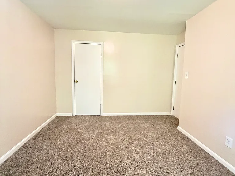 5417 Nelson Ave — Photo 16