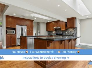 10541 Suncrest Dr, Delta, BC