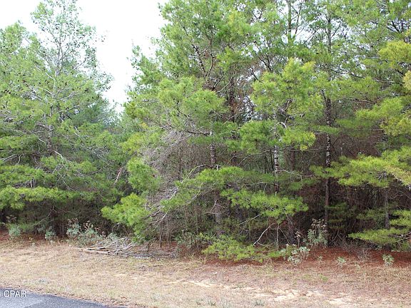 4th image of 1 Cloverleaf Ct