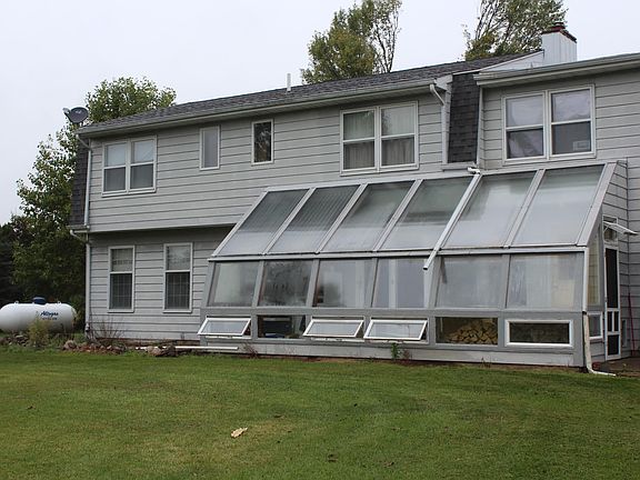 4th image of 4080 Doane Hwy