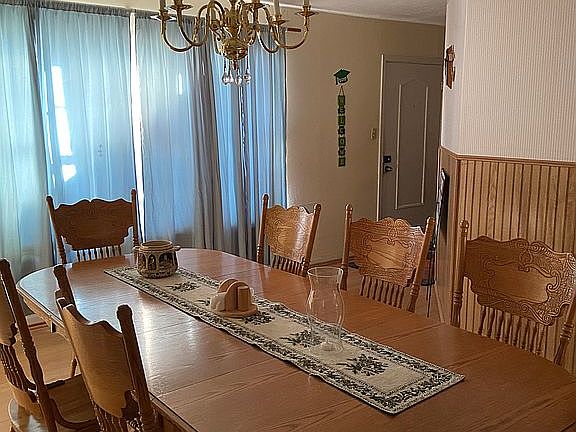4th image of 510 S La Salle Dr