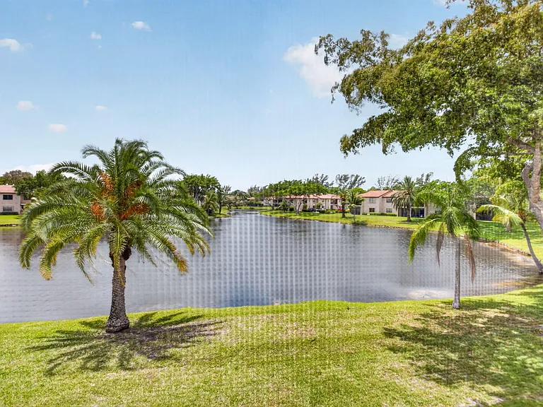 9299 Vista Del Lago #16D — Photo 15