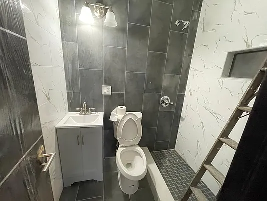 Rented by NY Living Solutions | media 18