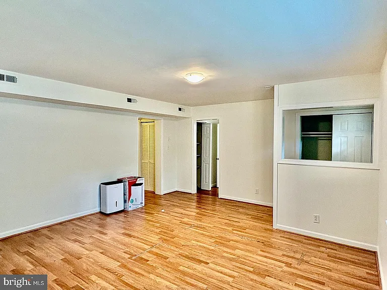 1316 Rowe St #A — Photo 6