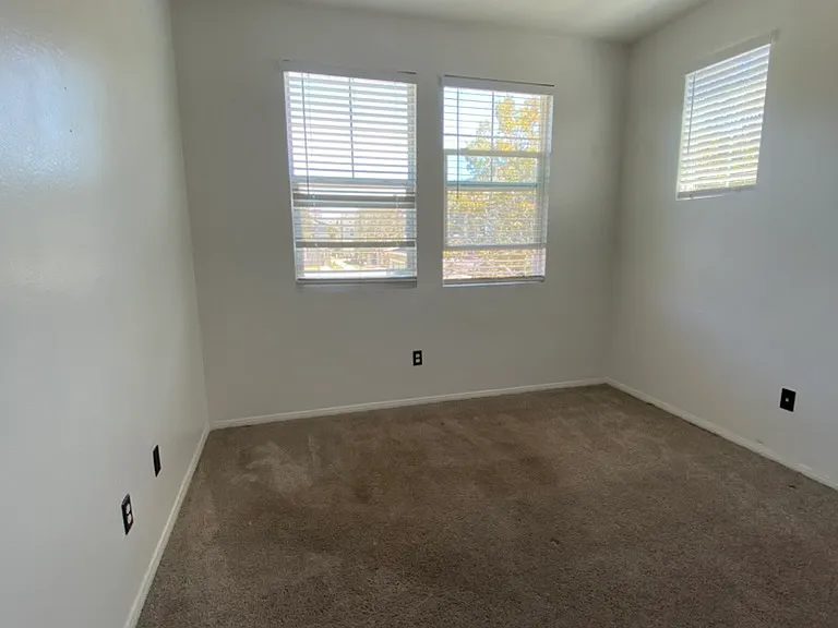 3000 Orleans Dr — Photo 8