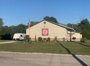 1400 N Duquoin St, Benton, IL 62812