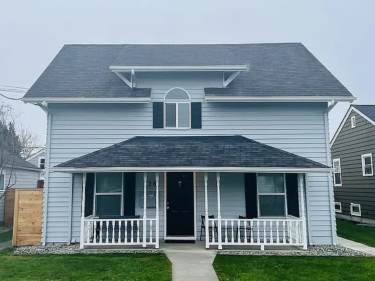 228 Pelly Ave N #101 — Photo 3
