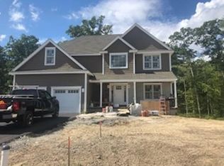 16 Ledgewood Cir, Attleboro, MA 02703