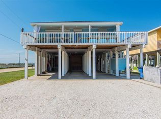 110 Coconut Rd, Surfside Beach, TX 77541