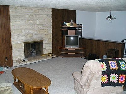 2nd image of 11605 NE Flanders St