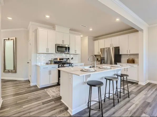 137 S Finley Landing Pkwy, Smithfield, NC 27577