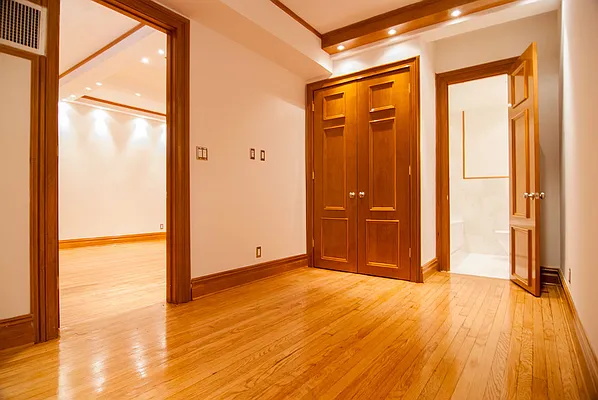 Rented by WAM Partners - William Moses Co. | media 48