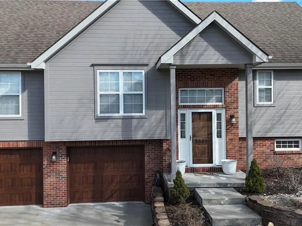 2601 Shadow Ct, Saint Joseph, MO 64503