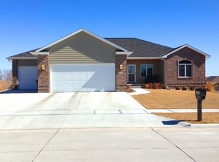5407 S Ave, Kearney, NE 68847