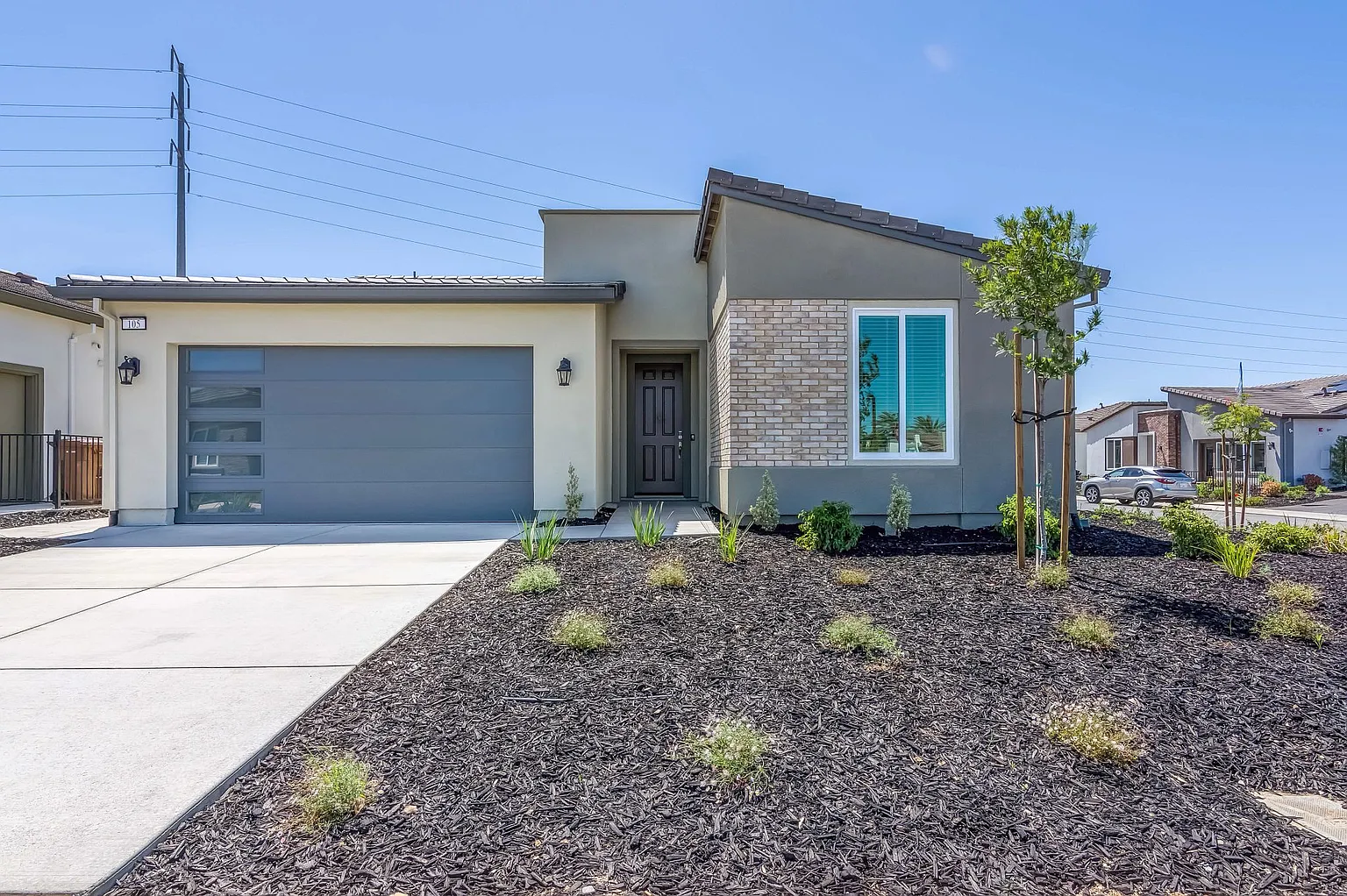 105 Coral St photo 1