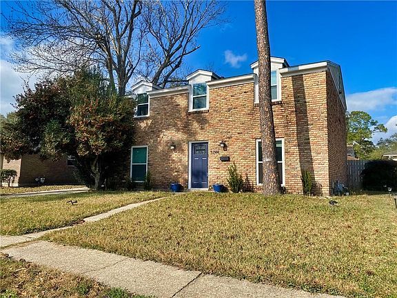 2nd image of 5744 Oxford Pl