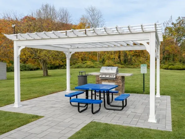 Rock Springs Apartments