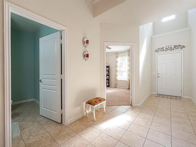 15627 Huddleston Dr — Photo 3