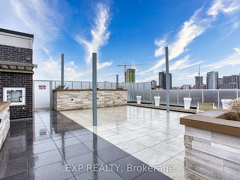 101 Locke St S #616 — Photo 30