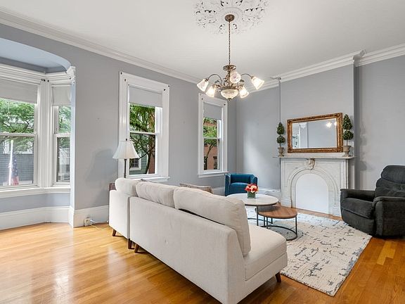 3rd image of 24 Auburn St