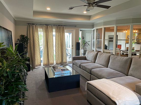 3rd image of 6945 Stefani Dr