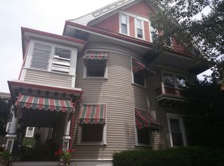 9 Willis St, Dorchester, MA 02125