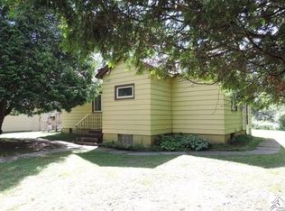 1002 W 2nd St, Eveleth, MN 55734