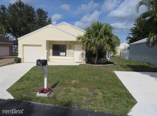 7 Cardiff Way, Boynton Beach, FL 33426