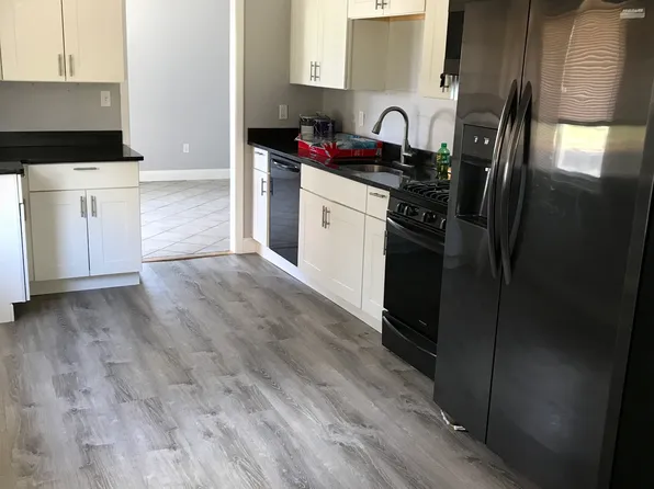 47 Kenmore Rd, Edison, NJ 08817