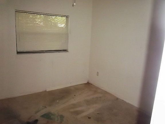 2nd image of 1785 Hallum Ave