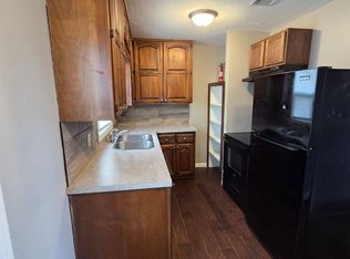 2118 S Greenway Blvd, Wichita, KS 67213
