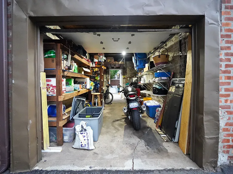 67-76 Dartmouth St #FL — Photo 22