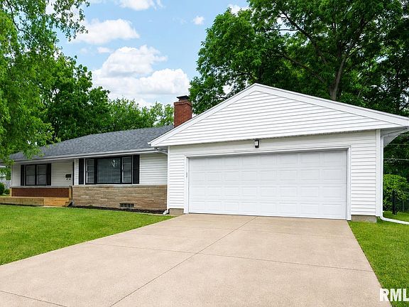 3rd image of 1407 W Sunnyview Dr