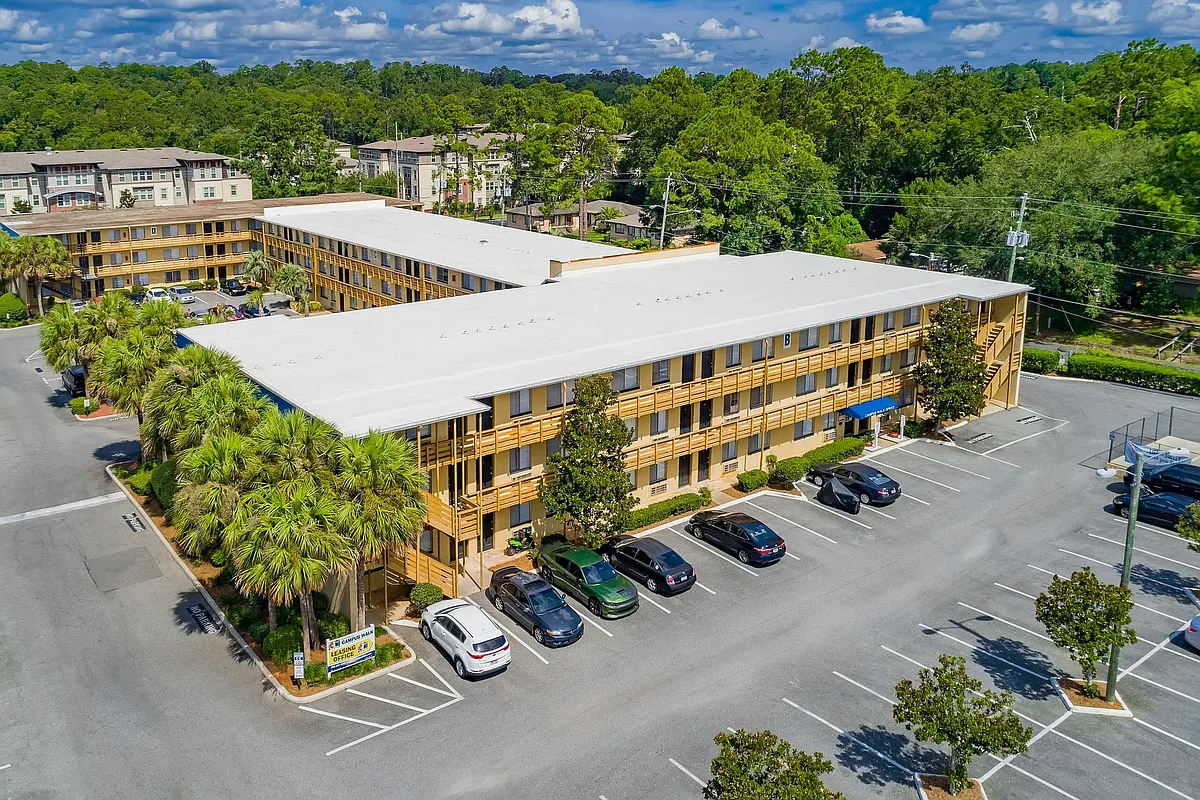 Building Photo - Campus Walk Apartments