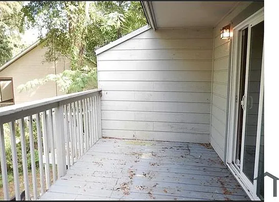 2 bed, 1007 sqft, $1,600 — Photo 2