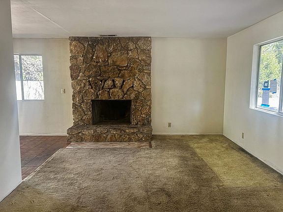 2nd image of 3801 Mary Ann Ln