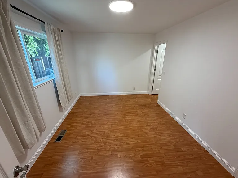 1208 Pierce St #1 — Photo 14