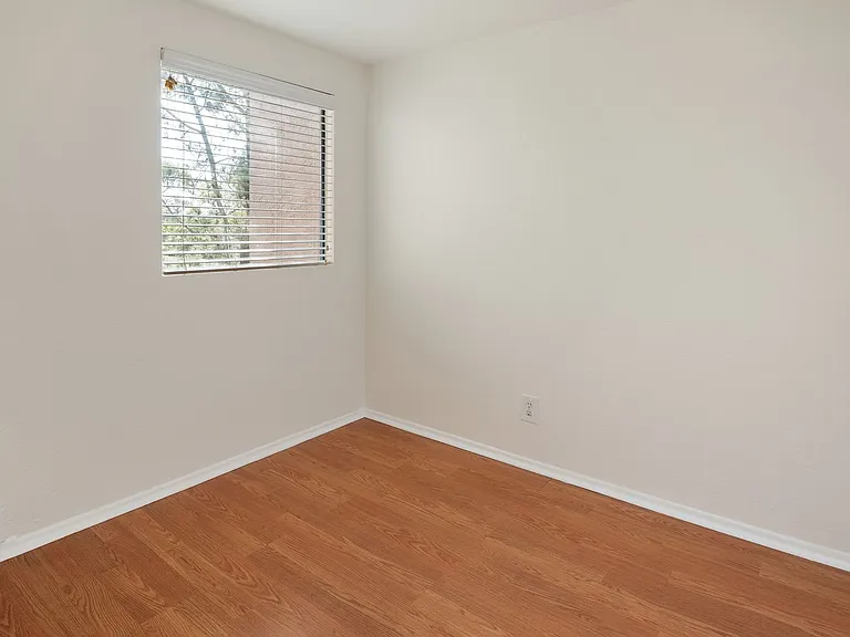4339 Nobel Dr #110 — Photo 28