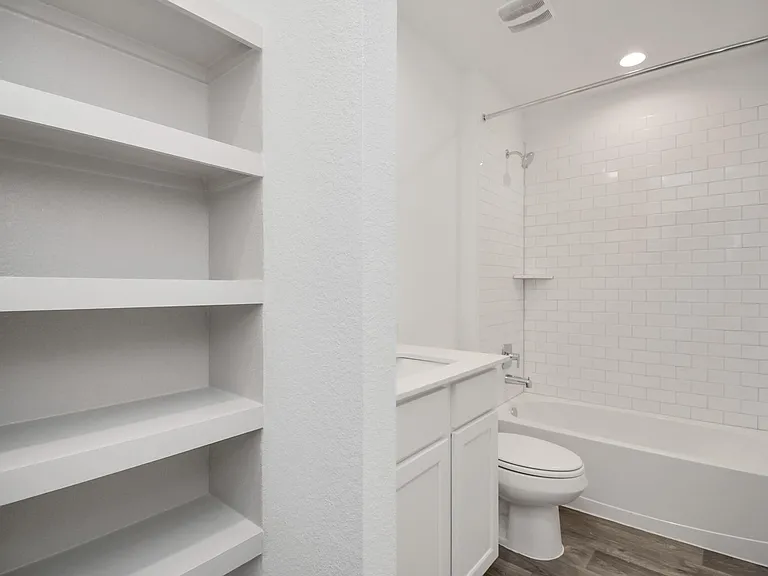 7803 Golden Rubia Ln — Photo 13