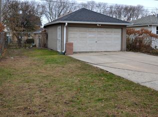 828 S 18th St, Milwaukee, WI 53204