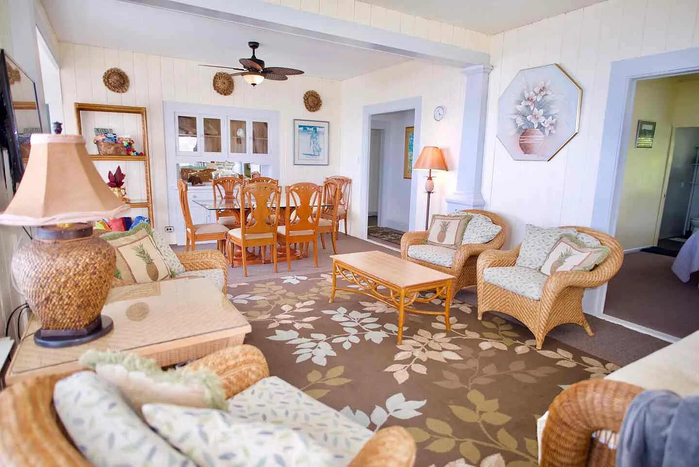 3 bed, 1000 sqft, $4,950 — Photo 4