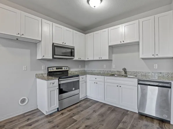 1711 E Tucker St, Fort Worth, TX 76104