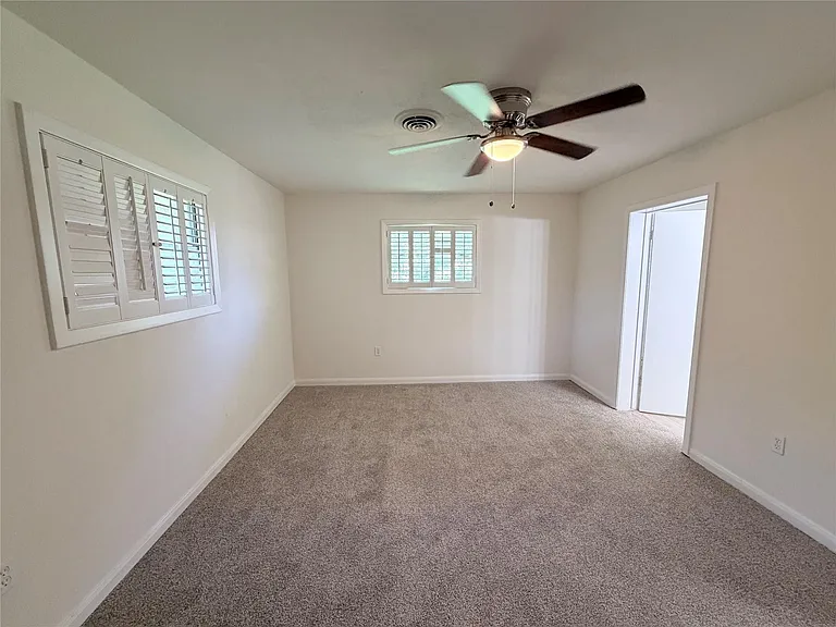807 W Murrill St — Photo 21