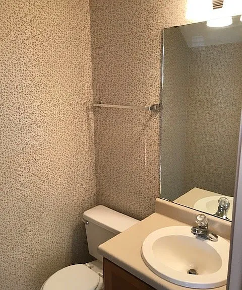 31 Carriage Ln #1-8 — Photo 5