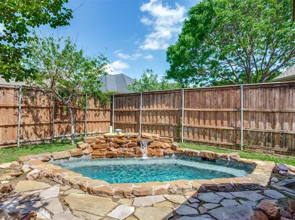 7901 Chaddington Dr, North Richland Hills, TX 76182