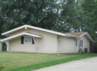 9050 N Plaza Dr, Northfield, OH 44067