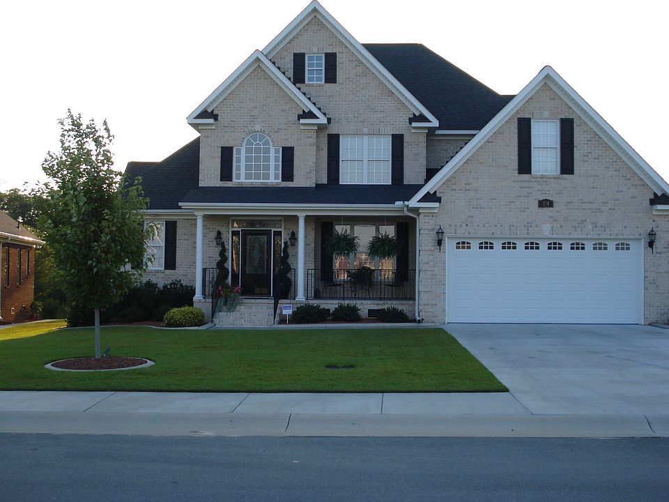 1st image of 214 Kingston Cir