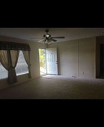 4th image of 2107 Sylvester Dr