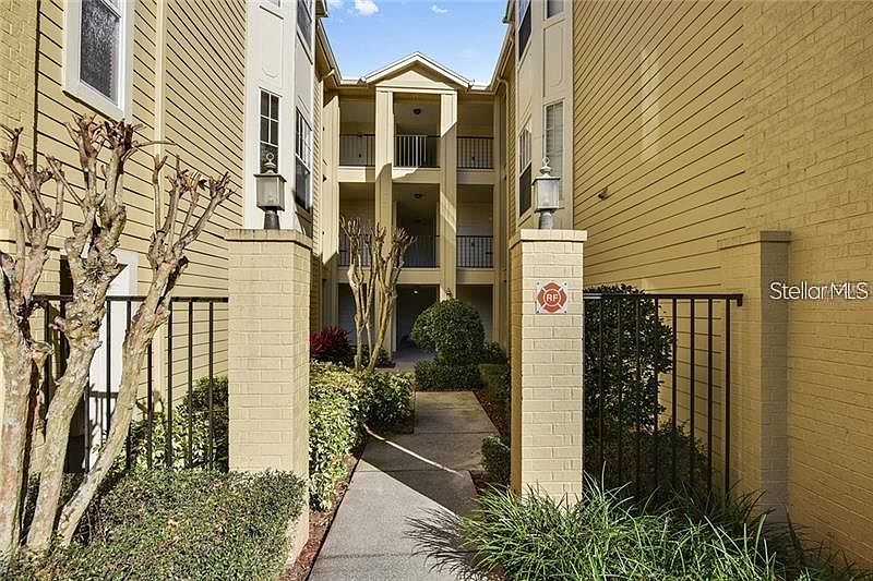 1st image of 413 Summit Ridge Pl APT 111