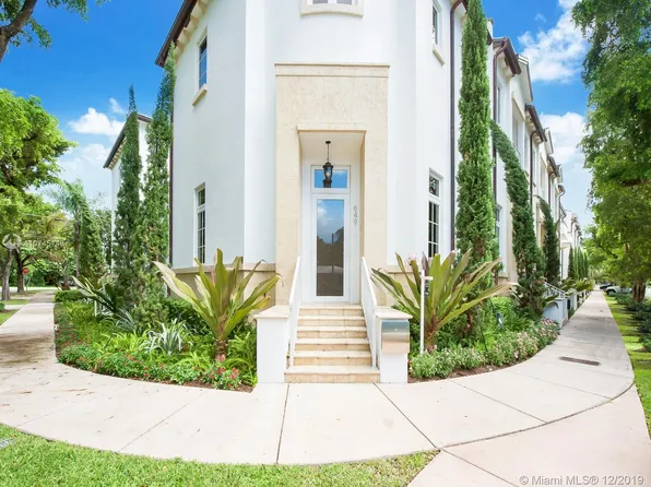 649 Santander Ave #1, Coral Gables, FL 33134